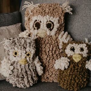 Used- washed no fragrance * The simple folk used 100% wool stuffed owl